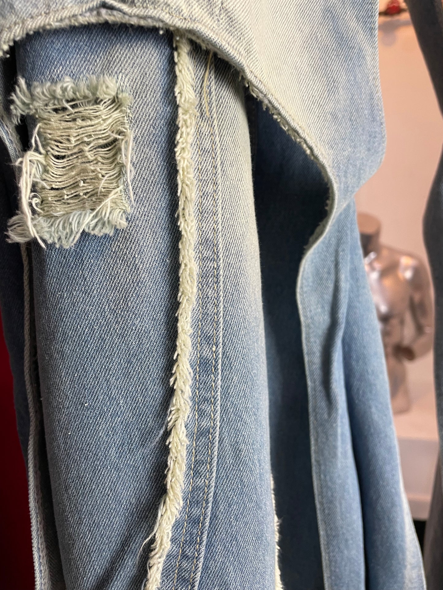 Cut Out Distressed Wide Jeans